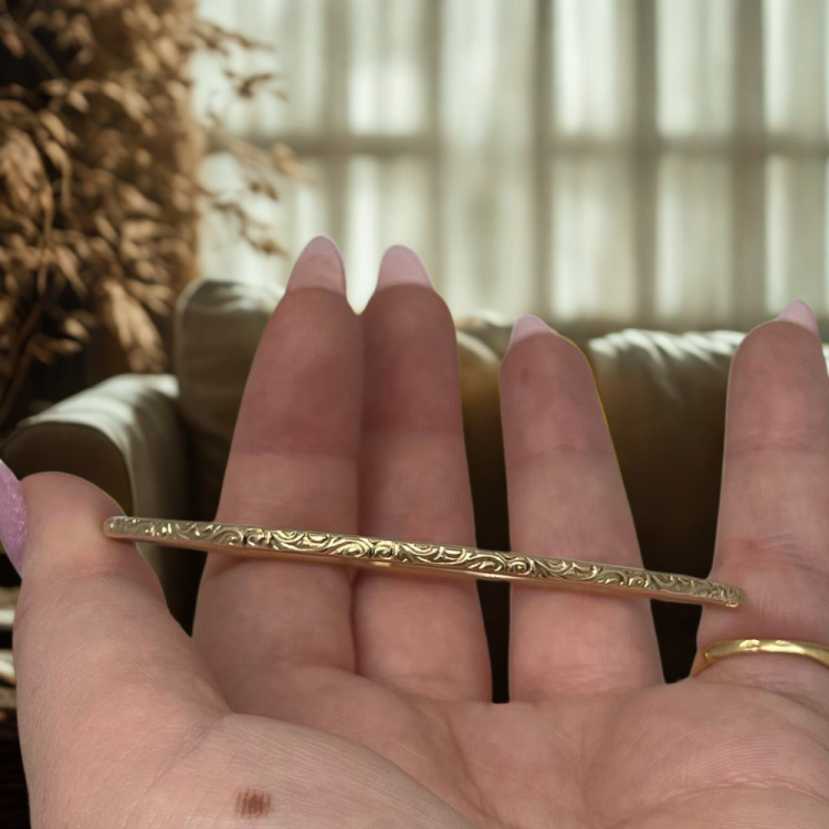 14K Gold Moroccan Bangle