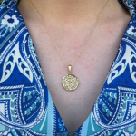 Shema Israel Pendant – 14K Gold Round Pendant with Diamond Cut Border
