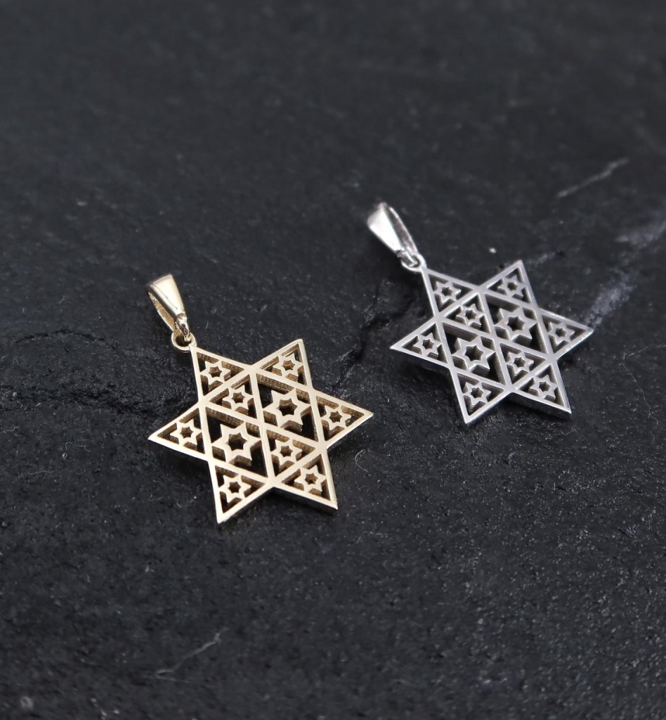 Star of David Pendant – 14K Gold Stars in