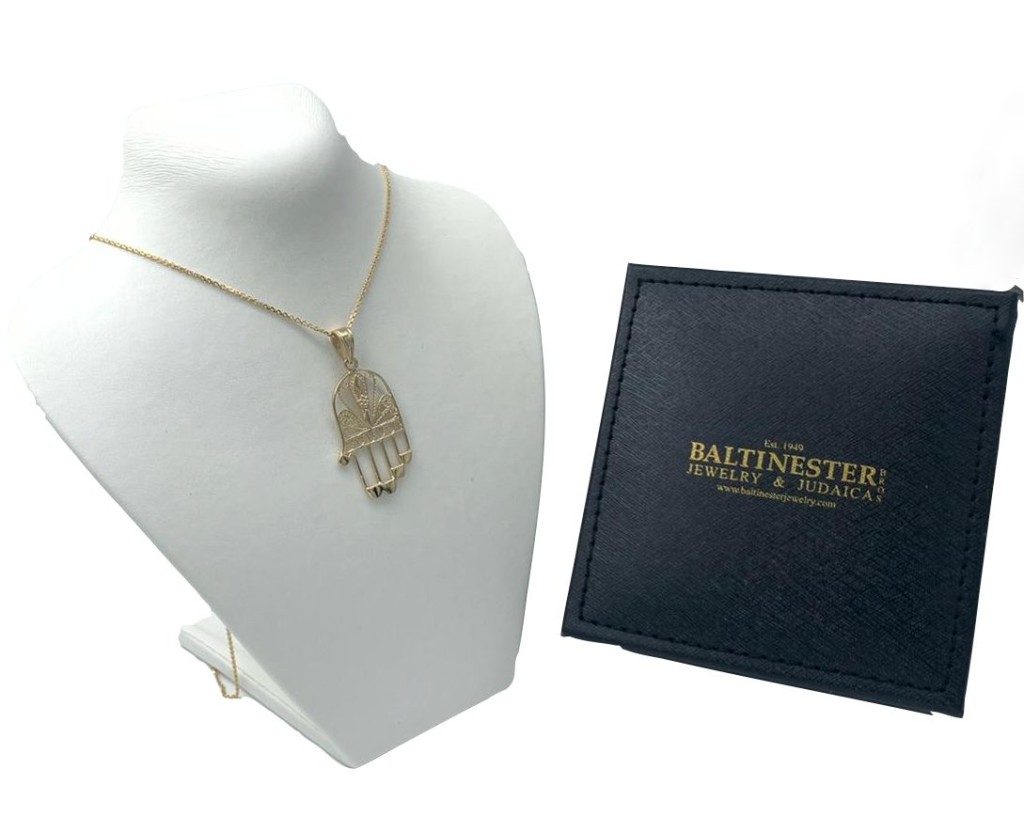 Delicate 14k Gold Filigree Hamsa Pendant