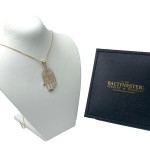 Delicate 14k Gold Filigree Hamsa Pendant