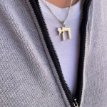 Hammered Silver Chai Pendant in 925 Sterling Silver – 19 mm