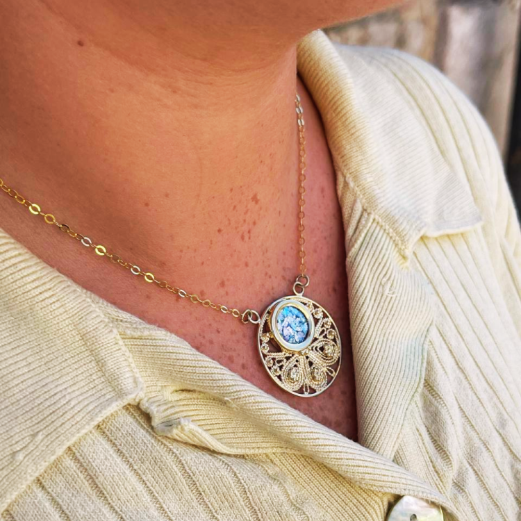 Roman Glass Round Pendant Necklace in 14K Gold Filigree Work