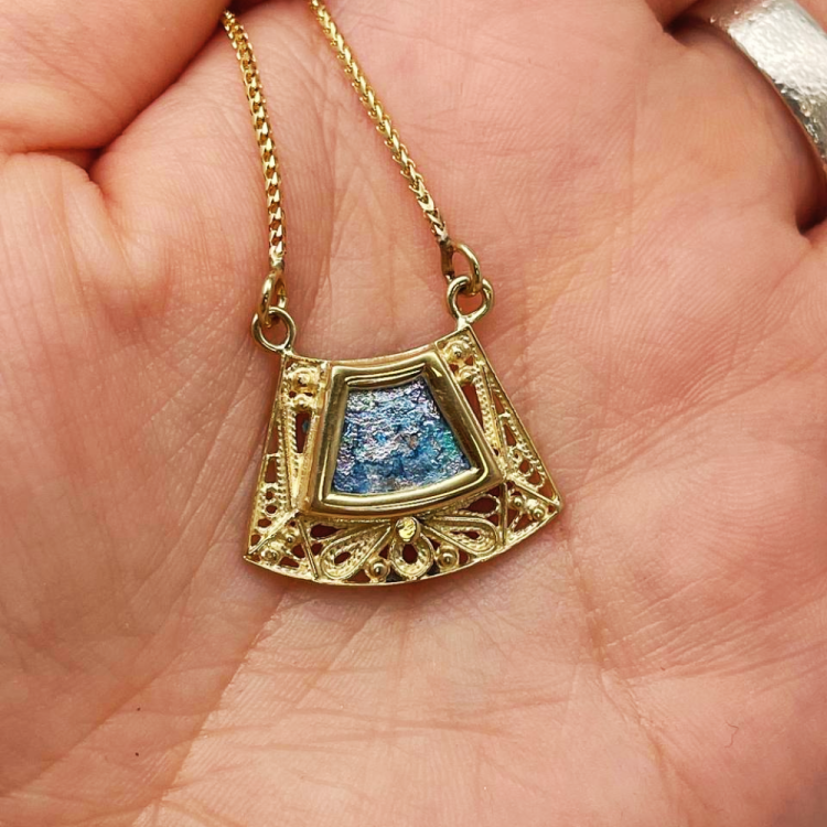 Roman Glass Trapezoid Pendant Necklace in 14K Gold Filigree Work