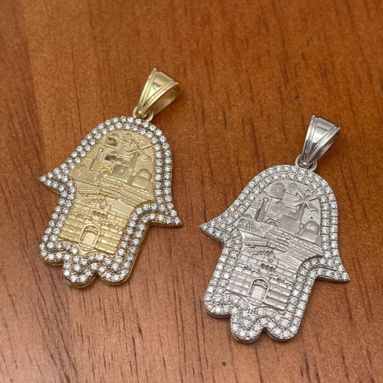 Large 14K Gold Hamsa Pendant with Jerusalem Skyline & 1.22 CT Diamonds – "Am Yisrael Chai" Engraving