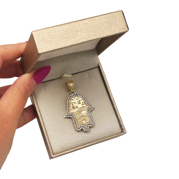 Large 14K Gold Hamsa Pendant with Jerusalem Skyline & 1.22 CT Diamonds – "Am Yisrael Chai" Engraving