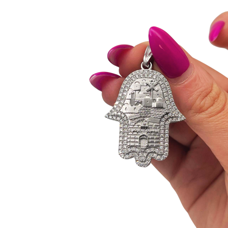Large 14K Gold Hamsa Pendant with Jerusalem Skyline & 1.22 CT Diamonds – "Am Yisrael Chai" Engraving