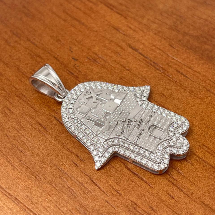 Large 14K Gold Hamsa Pendant with Jerusalem Skyline & 1.22 CT Diamonds – "Am Yisrael Chai" Engraving
